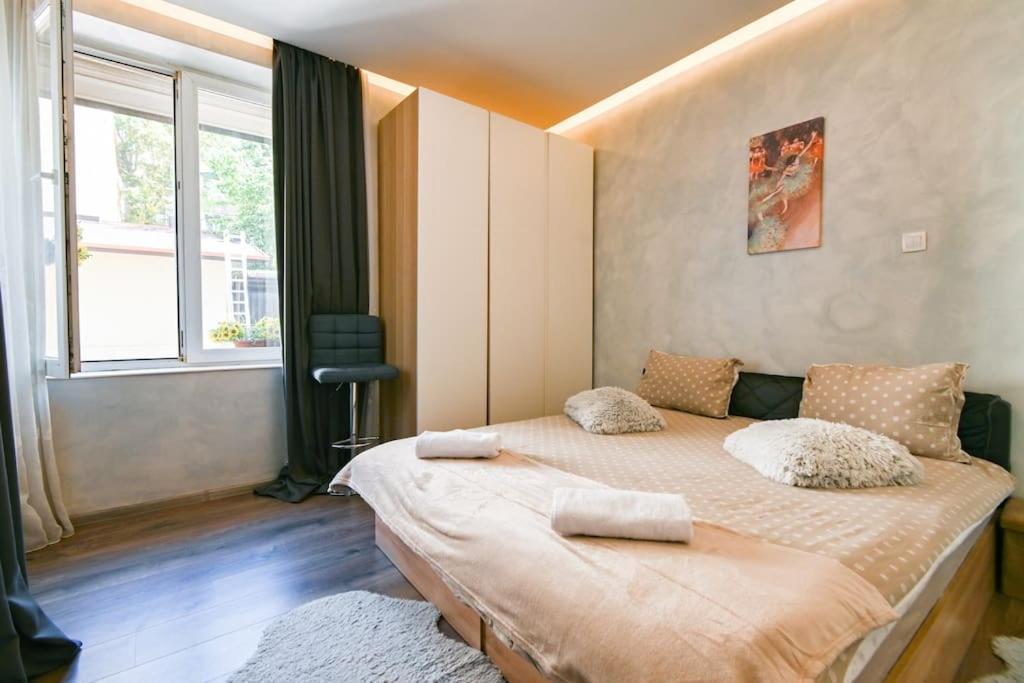 Velar 1Bdr Apartment Sofia Exterior photo